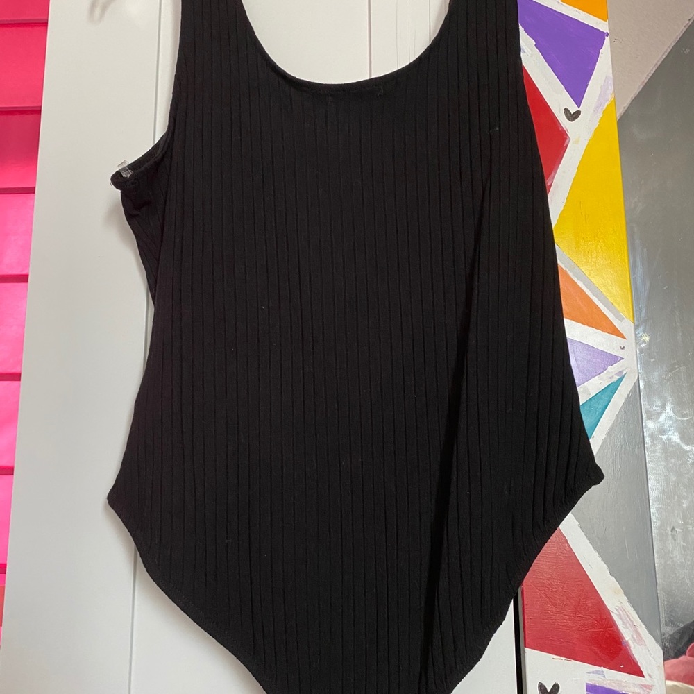 Ribbed Black Bodysuit - Picture 2 of 3